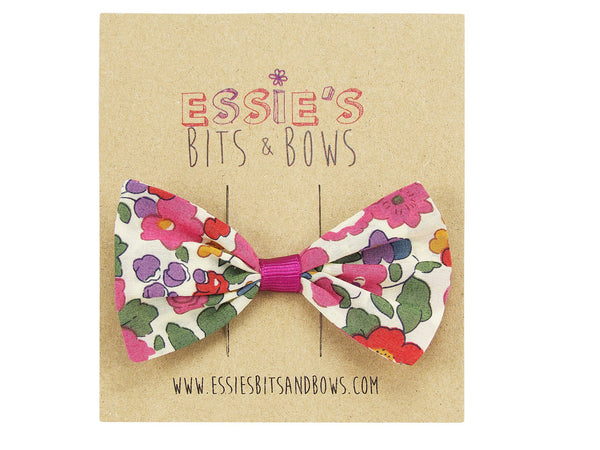  Essie's Bits and Bows