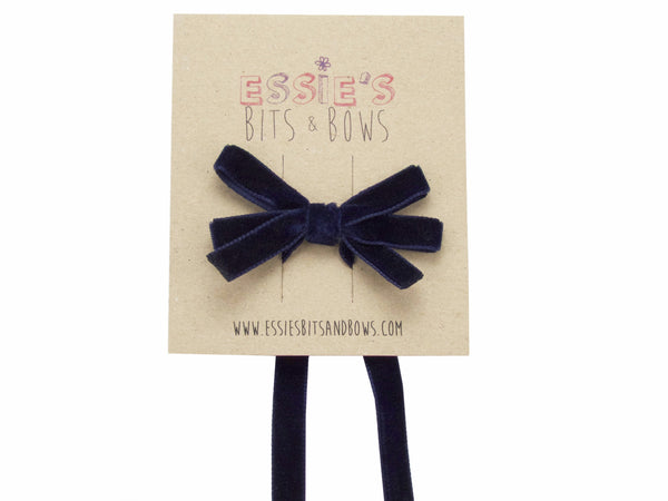 Navy blue pigtail Georgia velvet hair tie