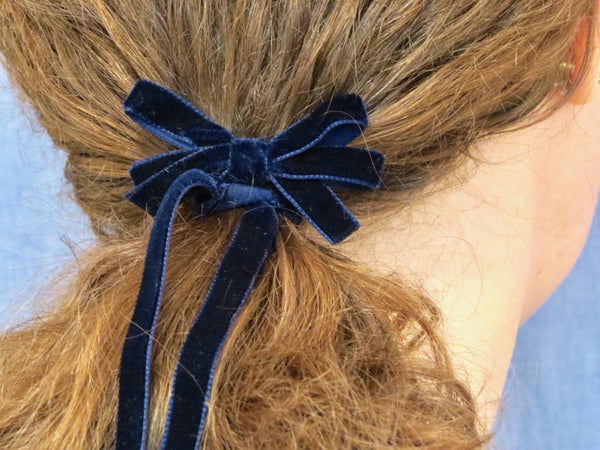 Navy blue pigtail Georgia velvet hair tie